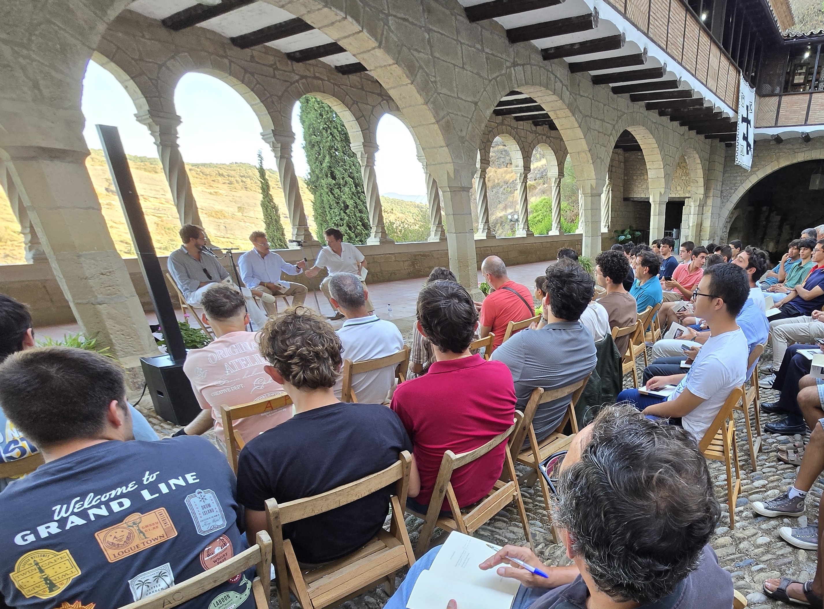 Foto_recitalpoético2026(4).jpg